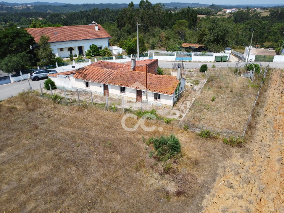 Moradia T3 para Venda em Anobra Foto 11