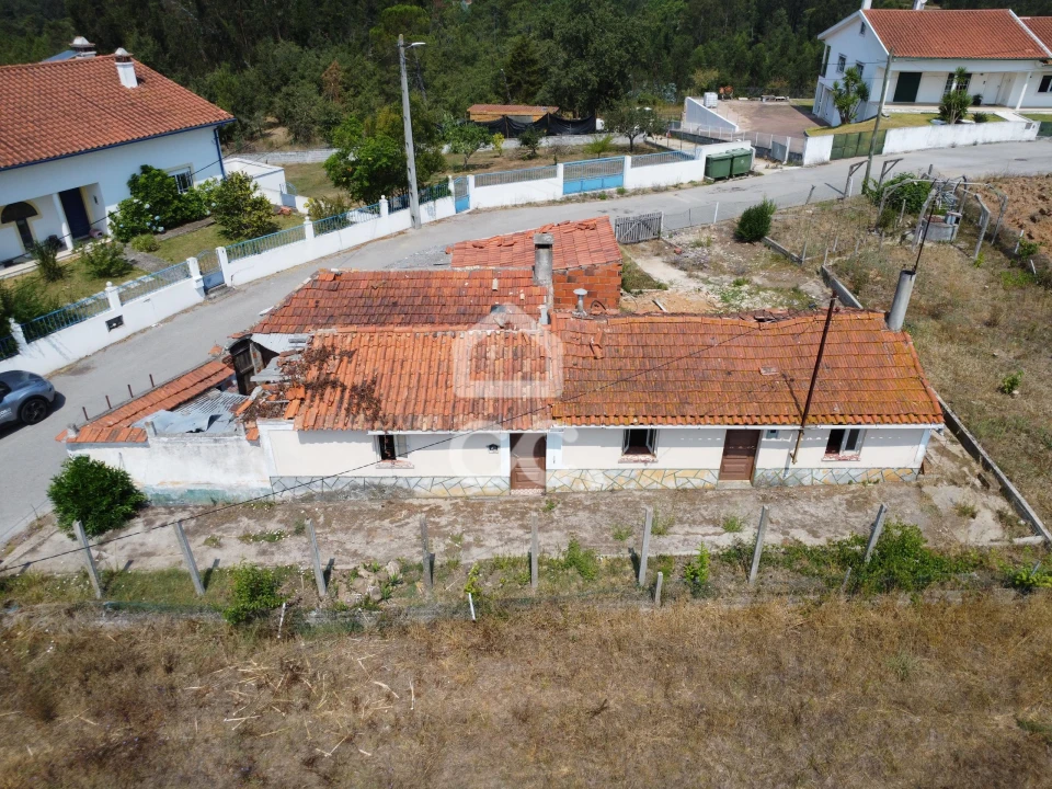 Moradia T3 para Venda em Anobra Foto 3