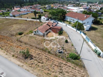 Moradia T3 para Venda em Anobra