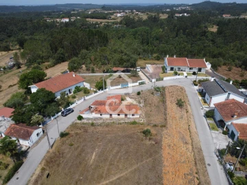 Moradia T3 para Venda em Anobra