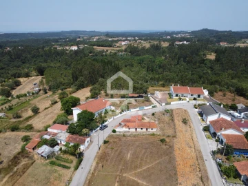 Moradia T3 para Venda em Anobra