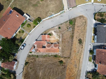 Moradia T3 para Venda em Anobra