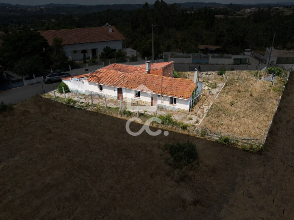 Moradia T3 para Venda em Anobra Foto 2