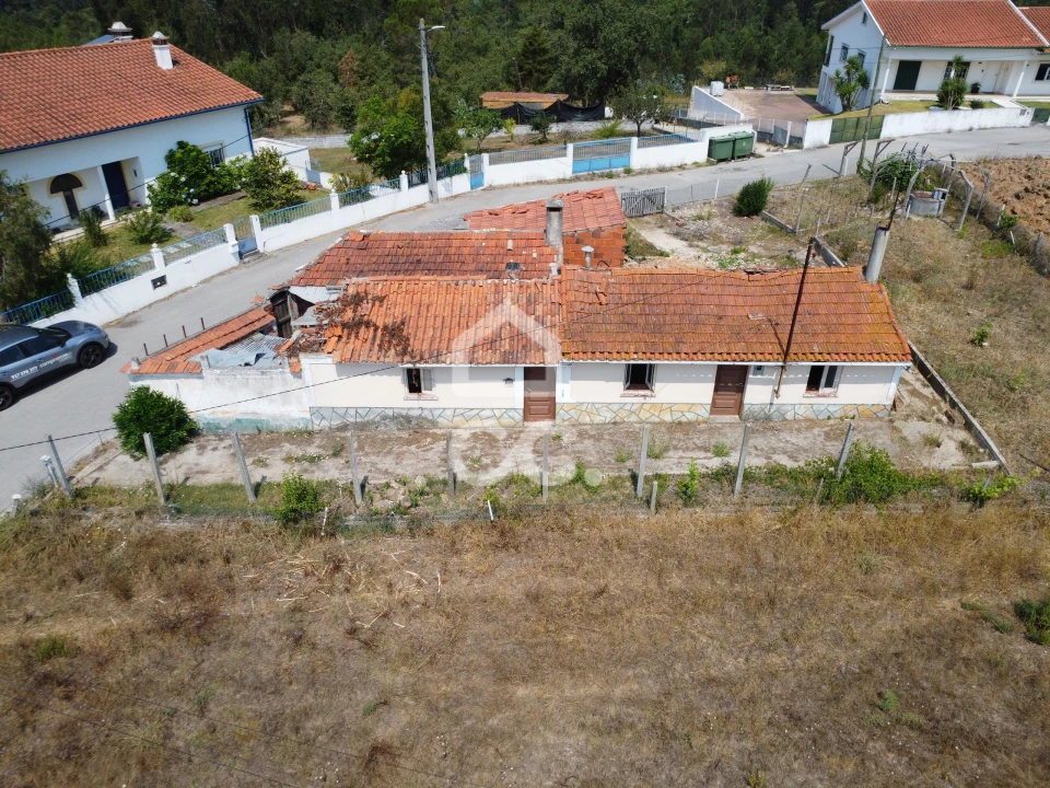 Moradia T3 para Venda em Anobra Foto 4