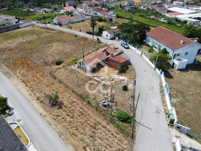 Moradia T3 para Venda em Anobra Foto 16