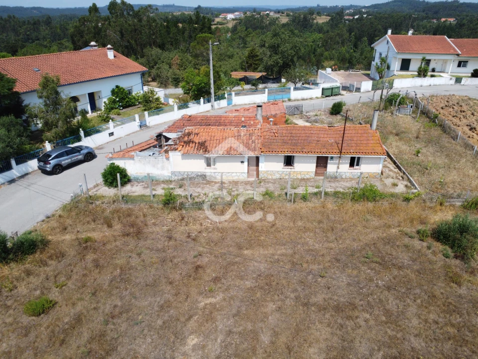 Moradia T3 para Venda em Anobra Foto 13