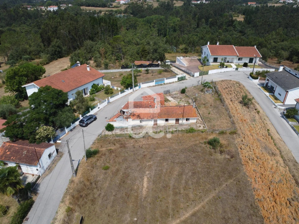 Moradia T3 para Venda em Anobra Foto 19