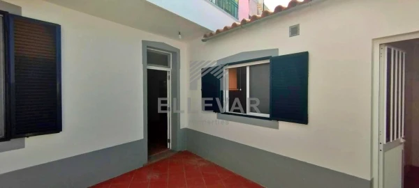 Moradia T2 para Venda em Funchal (Santa Maria Maior)