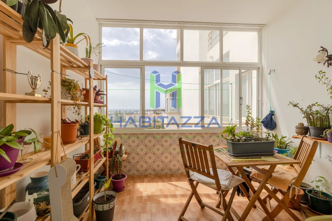 Apartamento T2 para Venda em Lagos (São Sebastião e Santa Maria) Foto 1