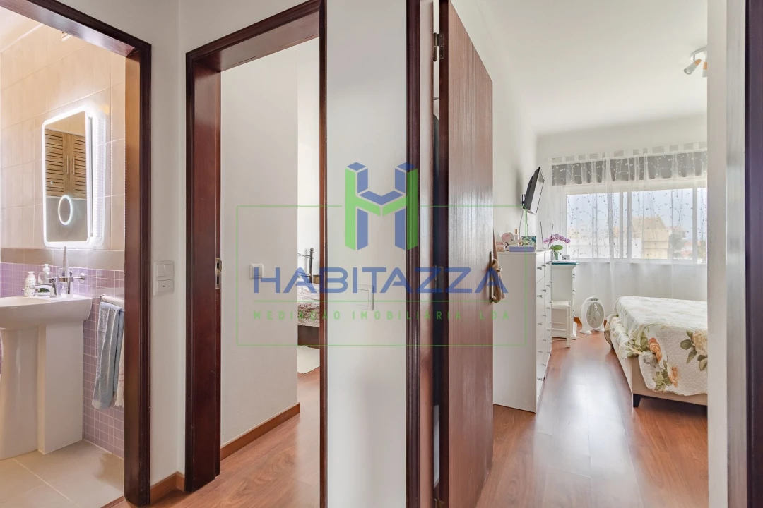 Apartamento T2 para Venda em Lagos (São Sebastião e Santa Maria) Foto 13