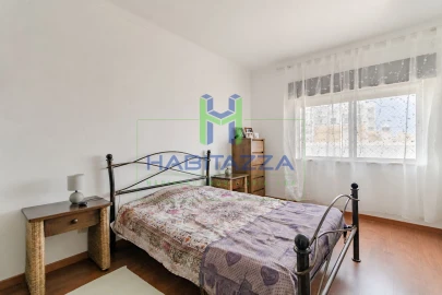 Apartamento T2 para Venda em Lagos (São Sebastião e Santa Maria)
