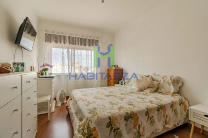 Apartamento T2 para Venda em Lagos (São Sebastião e Santa Maria)
