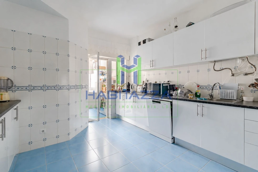 Apartamento T2 para Venda em Lagos (São Sebastião e Santa Maria) Foto 8