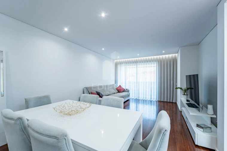 Apartamento T2 para Venda em Canidelo Foto 5