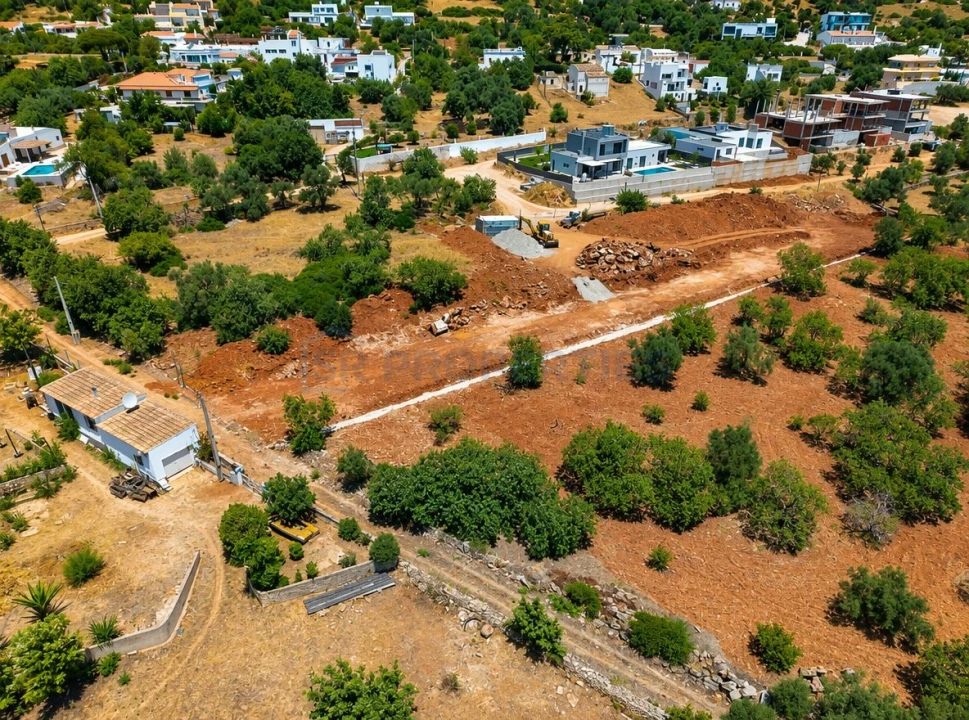 Terreno para Venda em Santa Barbara de Nexe Foto 17
