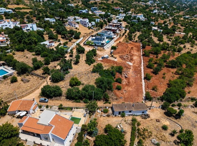 Terreno para Venda em Santa Barbara de Nexe Foto 7