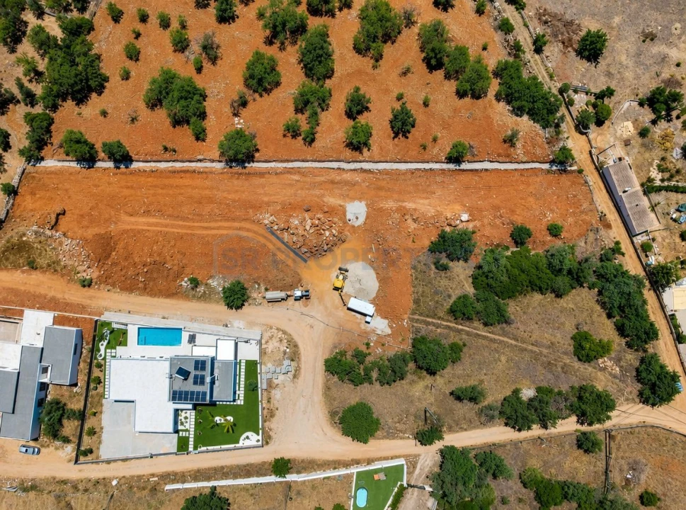 Terreno para Venda em Santa Barbara de Nexe Foto 3