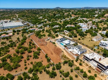 Terreno para Venda em Santa Barbara de Nexe