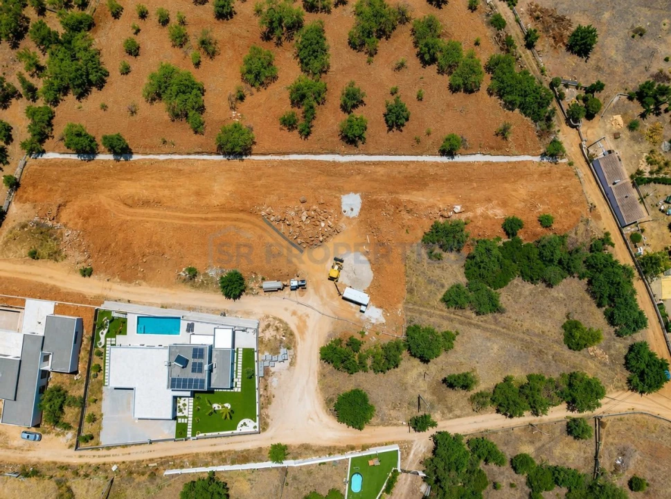Terreno para Venda em Santa Barbara de Nexe Foto 12