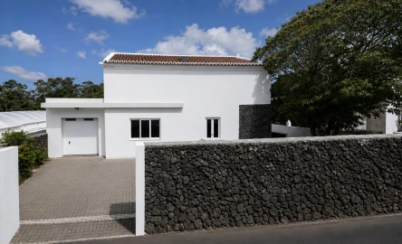 Moradia T4 para Venda em São Mateus da Calheta