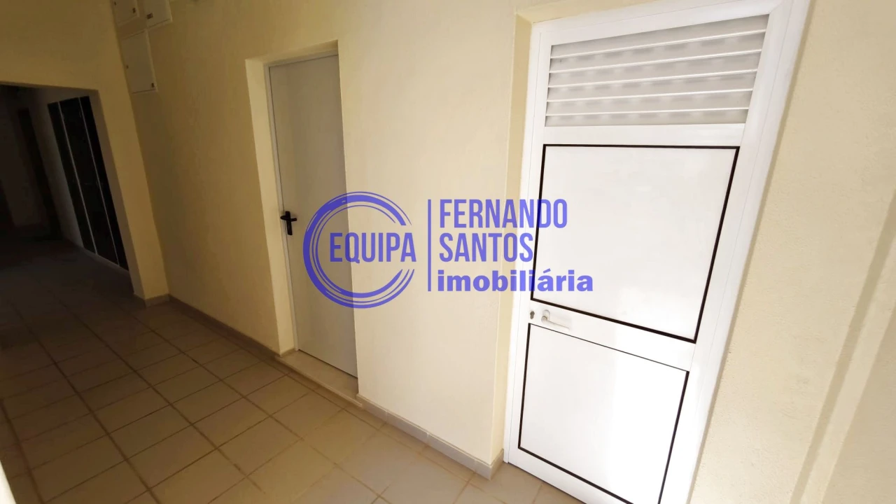 Apartamento T1 para Venda em Armação de Pera Foto 21