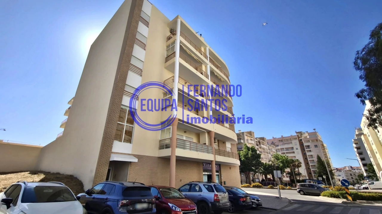 Apartamento T1 para Venda em Armação de Pera Foto 1