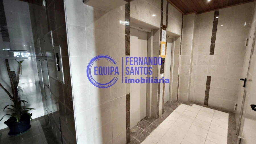 Apartamento T1 para Venda em Armação de Pera Foto 22