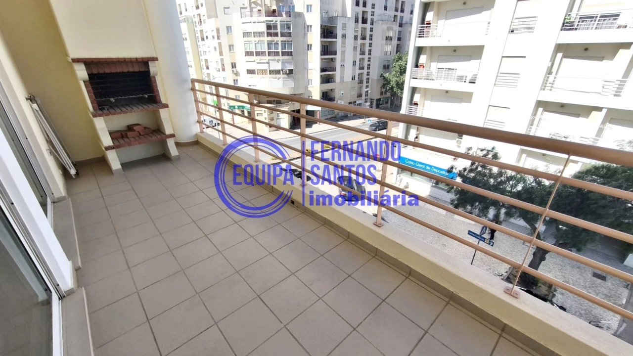 Apartamento T1 para Venda em Armação de Pera Foto 7