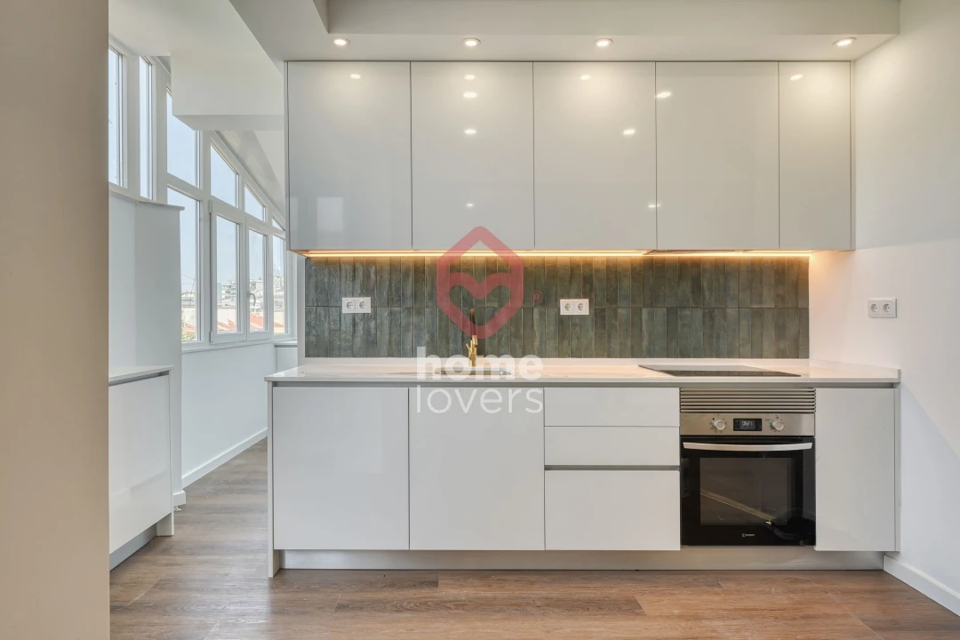 Apartamento T2 para Venda em Venteira Foto 3