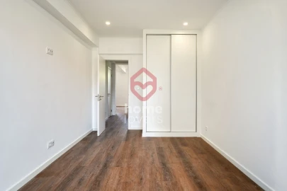 Apartamento T2 para Venda em Venteira