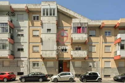 Apartamento T2 para Venda em Venteira