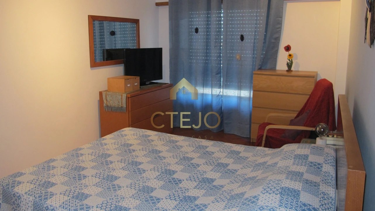 Apartamento T2 para Venda em Santa Iria de Azoia, São João da Talha e Bobadela Foto 20
