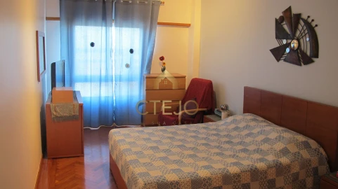 Apartamento T2 para Venda em Santa Iria de Azoia, São João da Talha e Bobadela