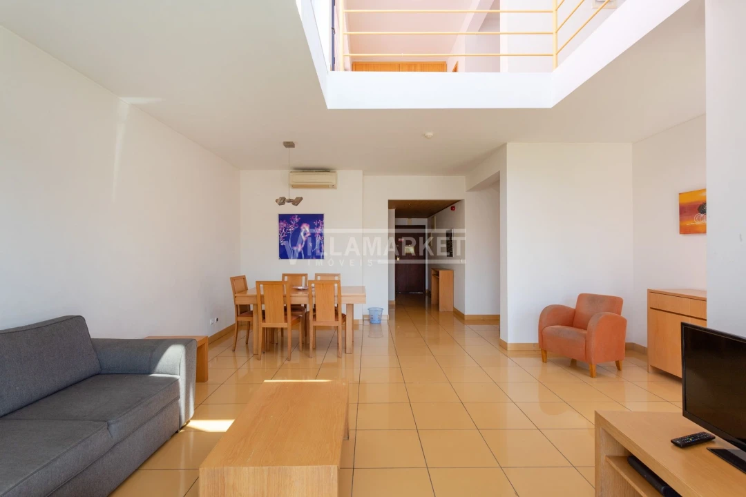 Apartamento T2 para Venda em Albufeira e Olhos de Água Foto 12