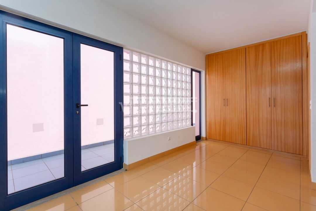 Apartamento T2 para Venda em Albufeira e Olhos de Água Foto 19