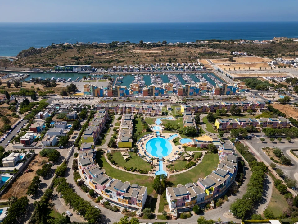 Apartamento T3 para Venda em Albufeira e Olhos de Água Foto 1