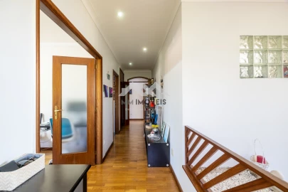 Terreno para Venda em Cidade da Maia