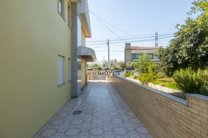 Terreno para Venda em Cidade da Maia