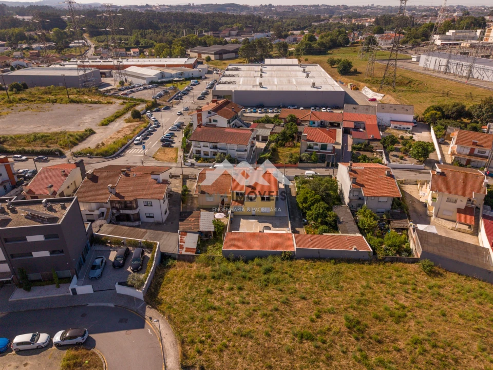 Terreno para Venda em Cidade da Maia Foto 42
