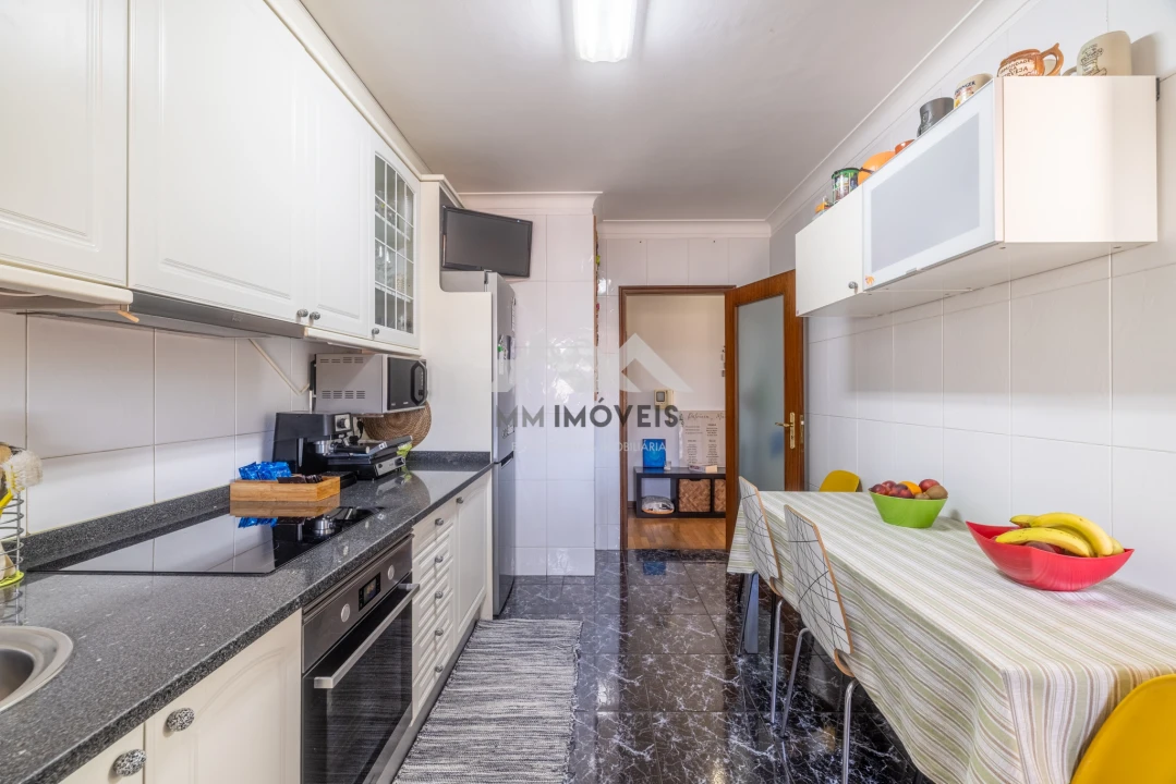 Terreno para Venda em Cidade da Maia Foto 17