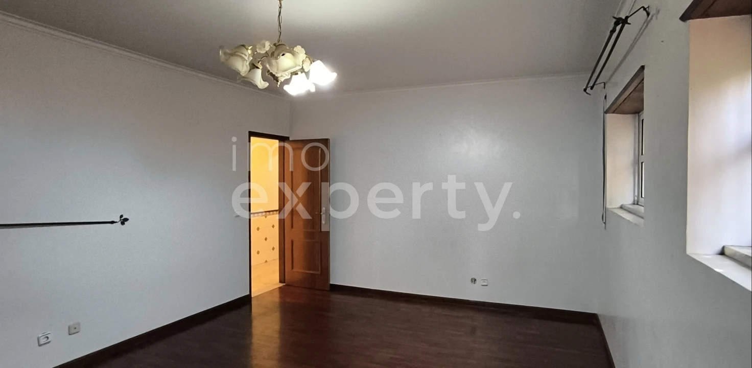 Apartamento T2 para Venda em Algueirão-Mem Martins Foto 12