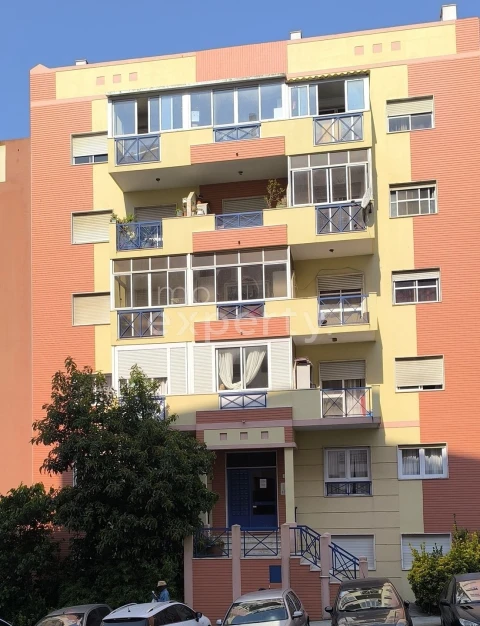 Apartamento T2 para Venda em Algueirão-Mem Martins