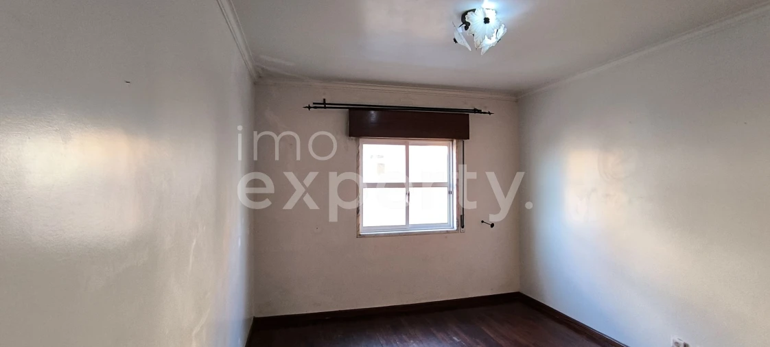 Apartamento T2 para Venda em Algueirão-Mem Martins Foto 8
