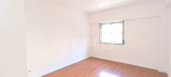 Apartamento T3 para Venda em Algueirão-Mem Martins