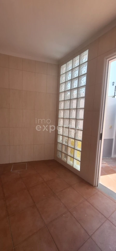 Moradia T2 para Venda em Funchal (Santa Maria Maior)