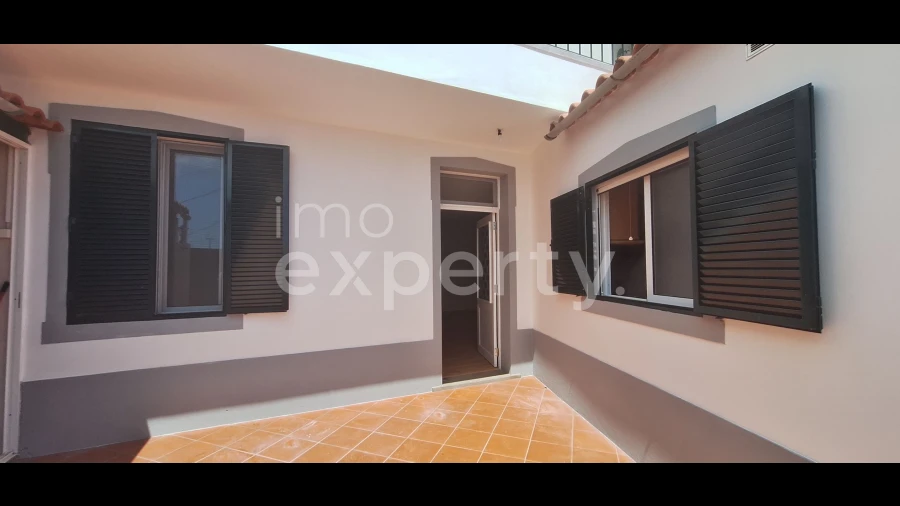 Moradia T2 para Venda em Funchal (Santa Maria Maior)