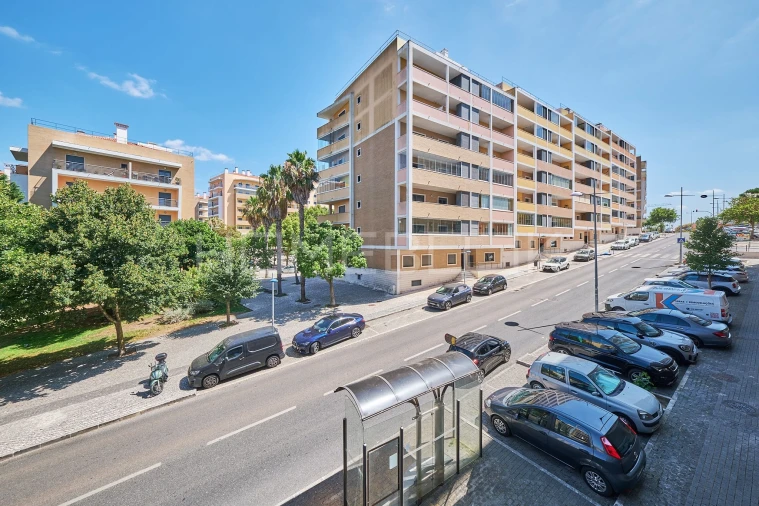 Apartamento T2 para Venda em Mina de Água Foto 17
