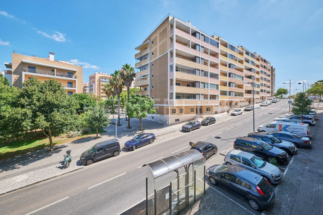 Apartamento T2 para Venda em Mina de Água Foto 17