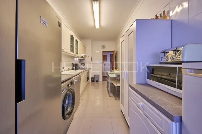 Apartamento T2 para Venda em Loures