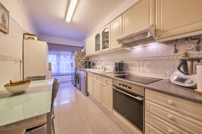Apartamento T2 para Venda em Loures